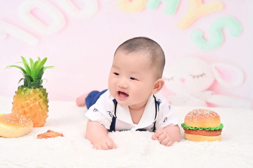 铜川宝宝眼角红血丝